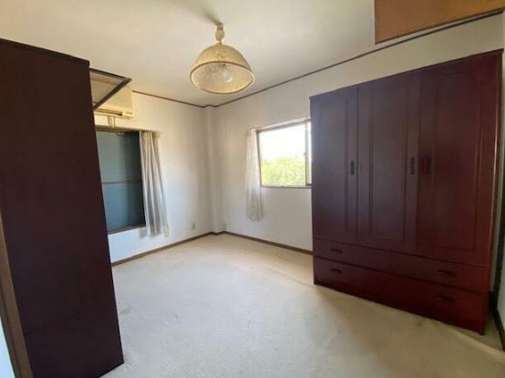 【中古】坂戸市善能寺中古住宅の洋室|明るい洋室です