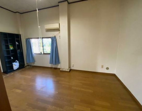 【中古】坂戸市善能寺中古住宅の洋室|広々とした洋室です