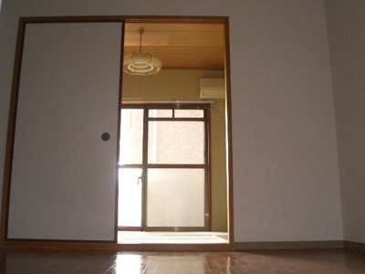 【洋室】 | メゾンエイコー浮田