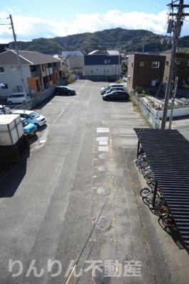 【駐車場】 | ガーデンヒルズ城南Ⅵ | 駐車場完備です