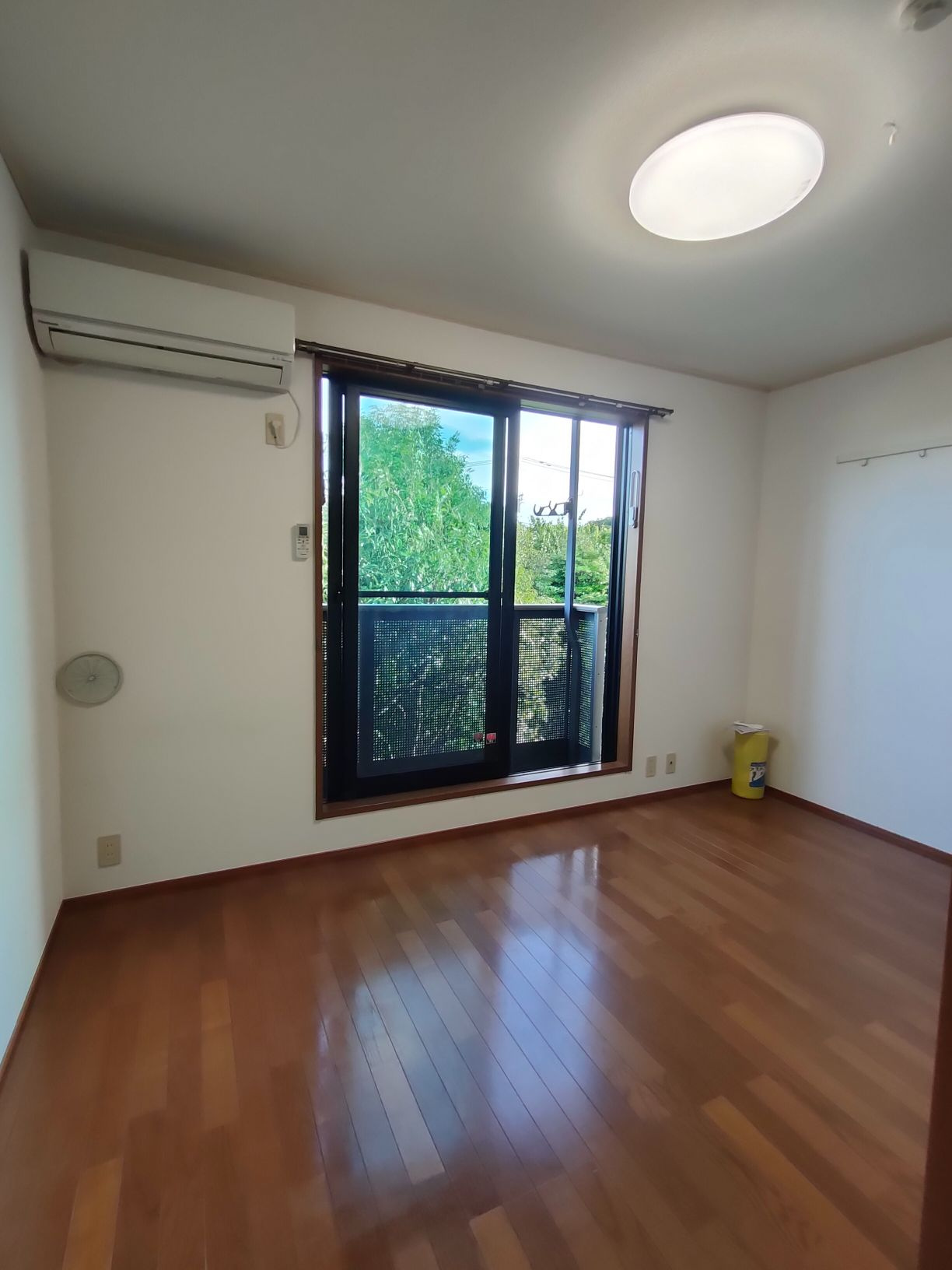 ハピネスⅢの居間・リビング