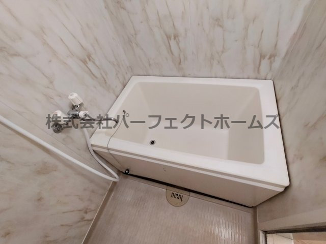 メゾン・プリミエの浴室|清潔感のある浴槽！