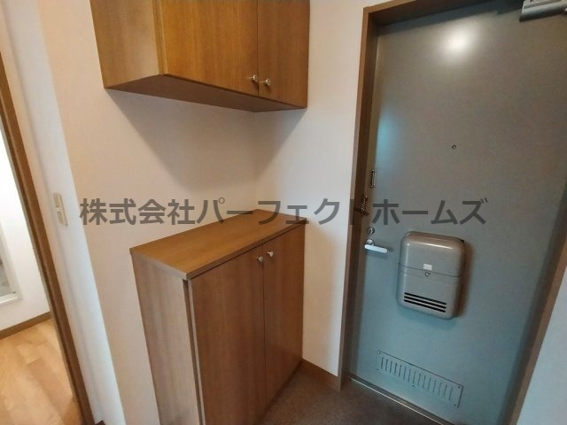 メゾン・プリミエの玄関