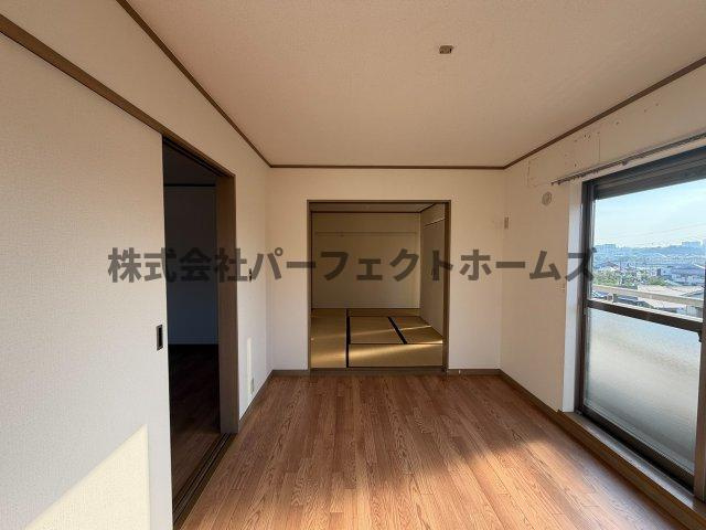 メゾン・プリミエの洋室|コンパクトで使いやすい洋室です