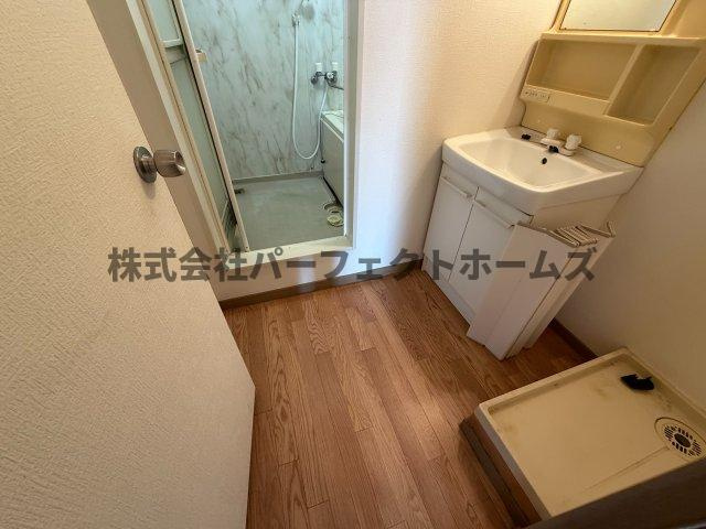 メゾン・プリミエの洗面所|ゆったりとスペースのある洗面所