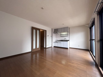 【居間・リビング】 | セルリア大橋 | 使いやすいリビングです