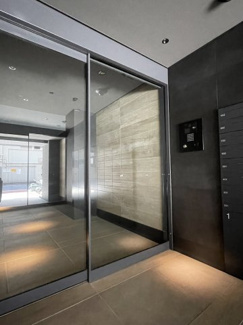 【エントランス】