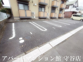 【駐車場】