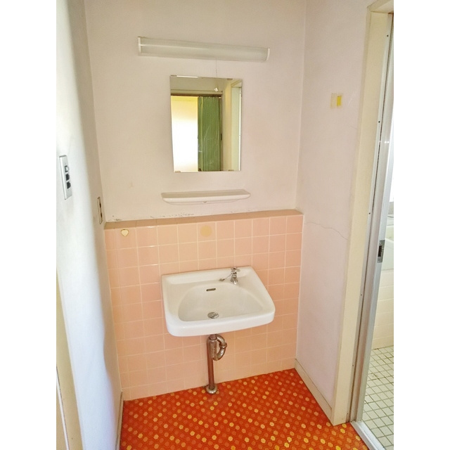 葛西ビルの洗面所