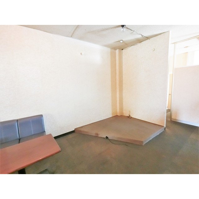 岐阜市則武中１丁目の店舗一部の内装