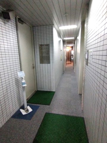 サンキエームビルのエントランス