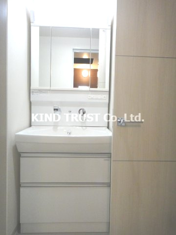 SKYレジデンス大阪梅田の洗面所|使いやすい洗面所です