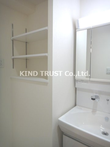 SKYレジデンス大阪梅田の洗面所|広い洗面スペース