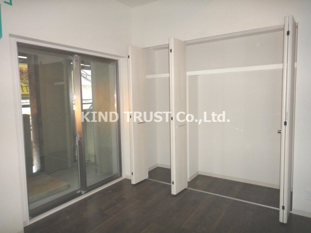 SKYレジデンス大阪梅田の洋室|落ち着いた色調の洋室です