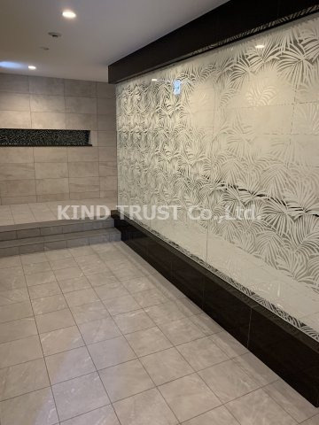 SKYレジデンス大阪梅田のロビー|ゆとりのあるロビーです