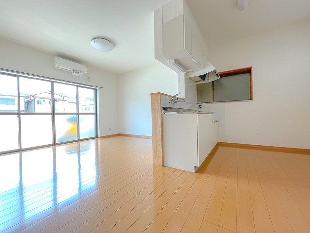 竹島町貸家の内装|おしゃれな内装です