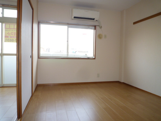 ニューシティ大平の寝室|洋室