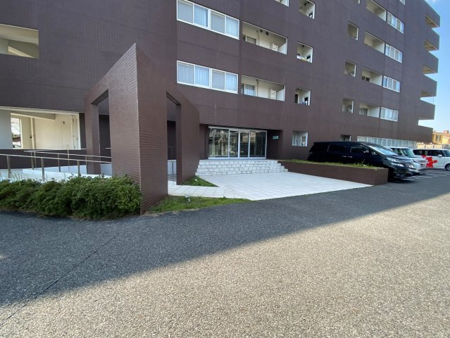 S-FORT乙川のエントランス