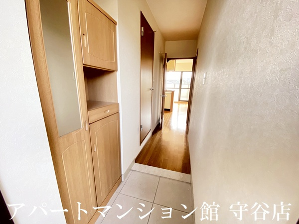 シュロス松前台の玄関