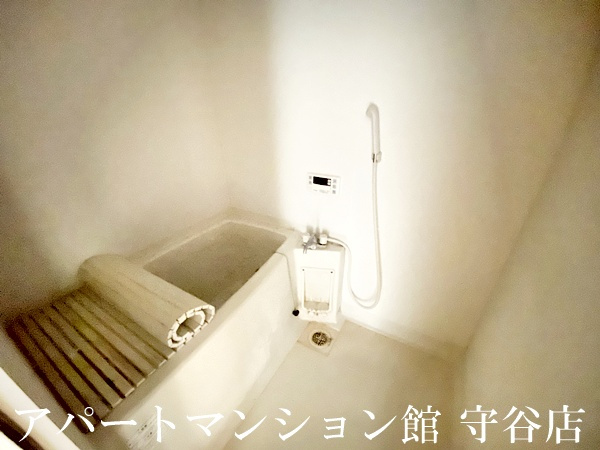 シュロス松前台の浴室