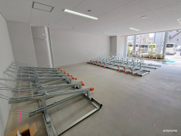 エステムコート難波7ビヨンド 仲介手数料無料の駐車場