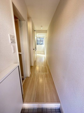 グラン南生田の玄関
