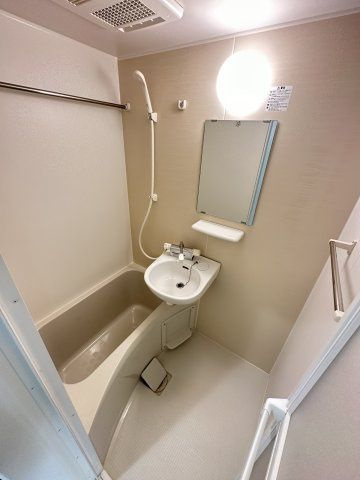 グラン南生田の浴室