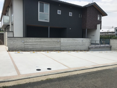 【駐車場】 | クオーレ【SHM】 | 敷地内に駐車場を完備しています♪荷物がかさばりがちなお買物にも、車があると便利ですよね☆