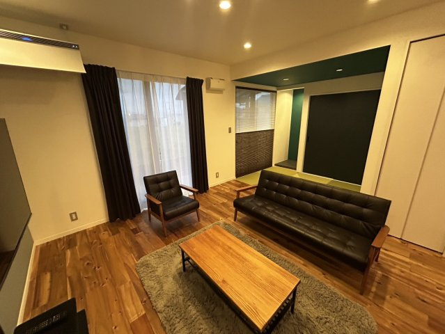 【居間・リビング】の画像