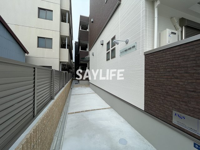 フジパレス城北公園通V番館のエントランス