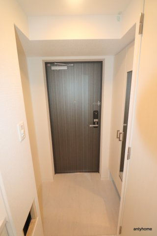 エスリードレジデンス大阪グランノース2　仲介手数料無料の玄関