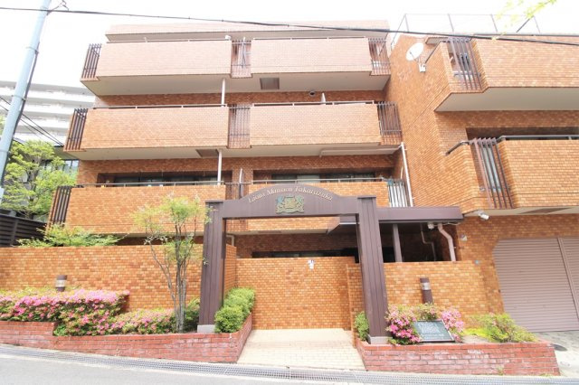 宝塚市湯本町の中古マンションの外観