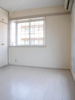 【洋室】 | ハウスエムアンドアイＤ