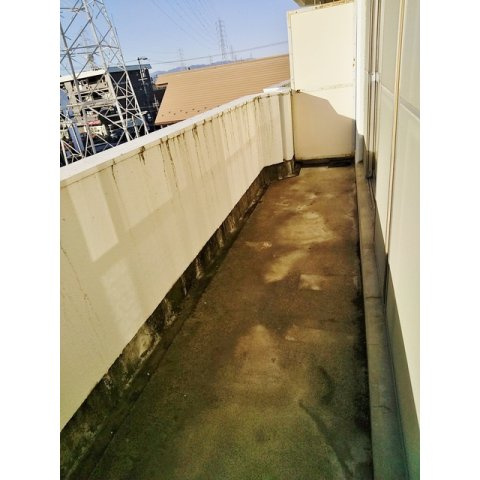 葛西ビルのバルコニー