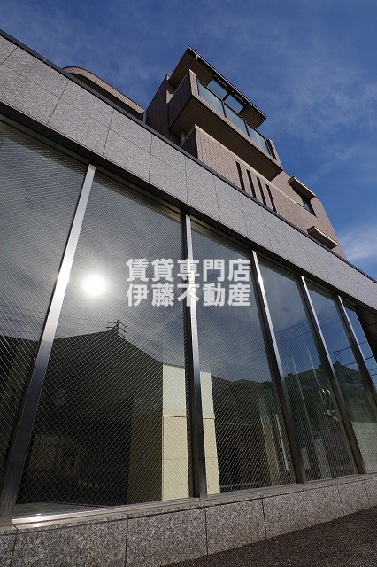 エーリス庄内の外観