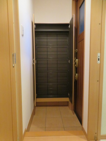 スワテラスの玄関