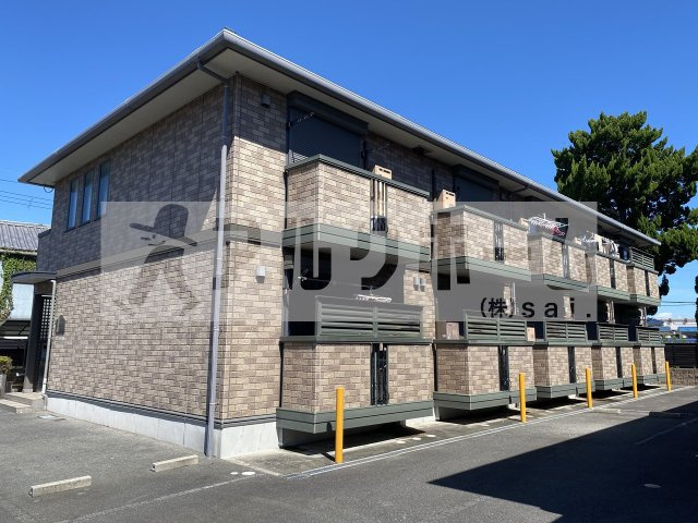 ルピナスA棟の外観