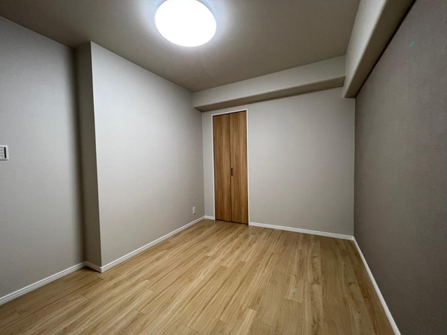 【洋室】 | 八戸ノ里ニュースカイハイツ