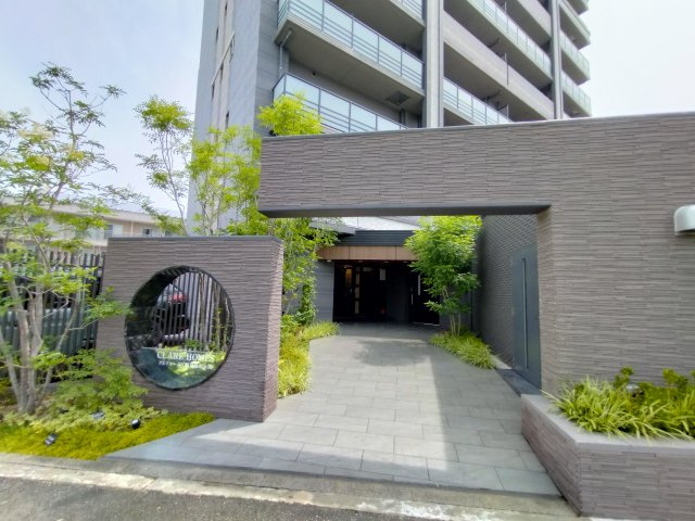 クレアホームズ鶴見緑地公園のエントランス|マンション入り口