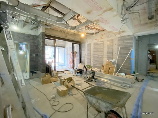 プレサンス大国町アドロッソ　仲介手数料無料のロビー