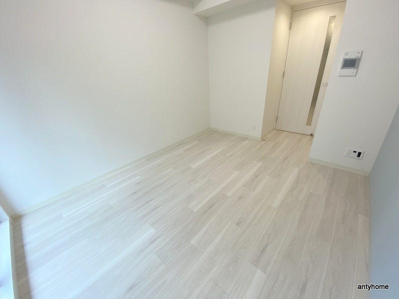 プレサンス大国町アドロッソ　仲介手数料無料の居間・リビング