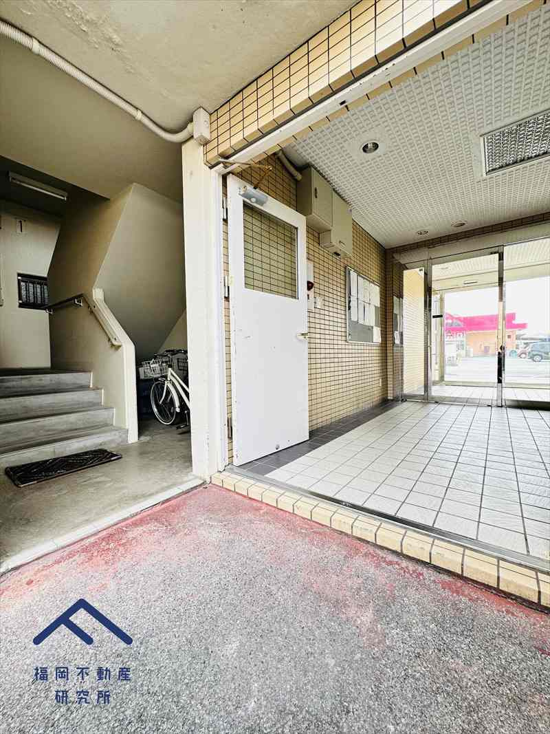 グランドパレス室見南のエントランス