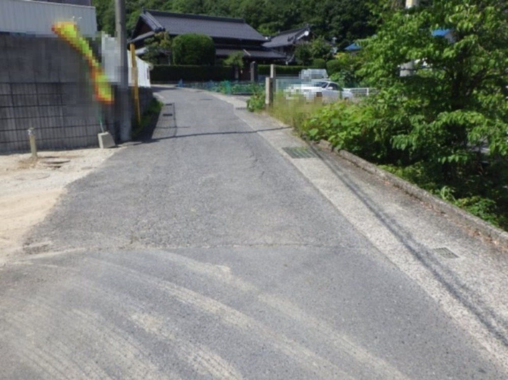 新築戸建　上安7丁目の前面道路含む現地写真