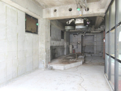 【内装】 | 中華街憩いの広場前のテナント