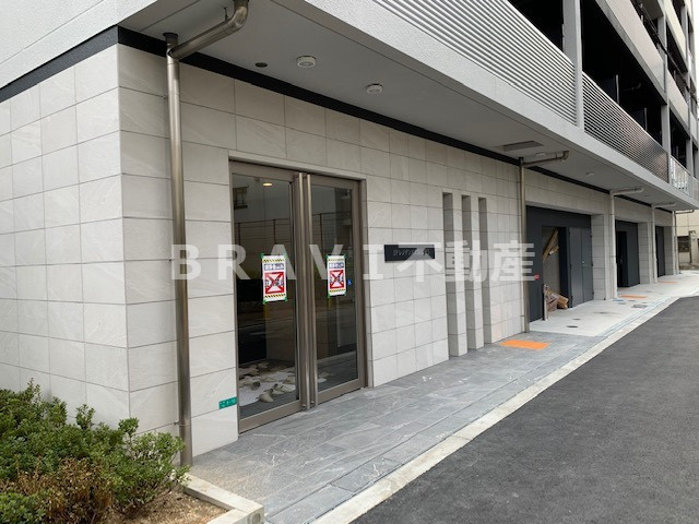 JPレジデンス大阪城東３　BRAVI不動産のエントランス|【JPレジデンス大阪城東３】建物の内部です