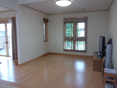 【居間・リビング】 | 那須塩原市下永田2丁目　2588万円　中古住宅
