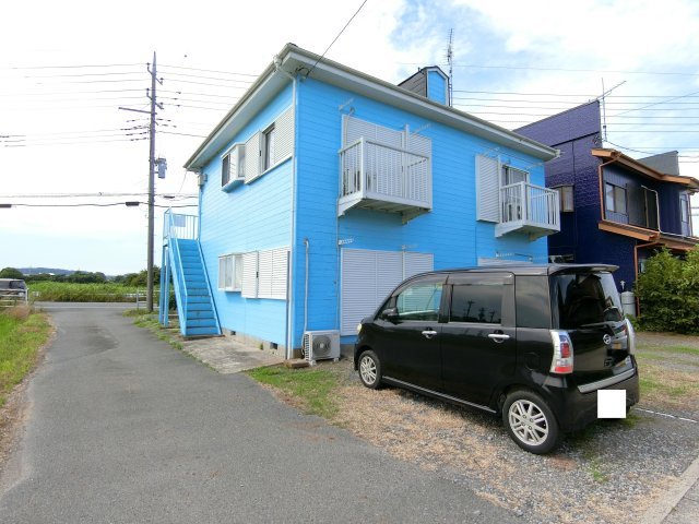 菱沼ハイリビングの外観