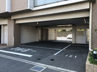 【駐車場】 | 敷地内駐車場空きがあるので、車をお持ちの方でも安心ですね♪