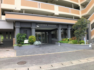 【エントランス】 | 安全に配慮されたオートロックマンションです♪室内ＴＶモニタ付インターホンで来訪者を確認できます