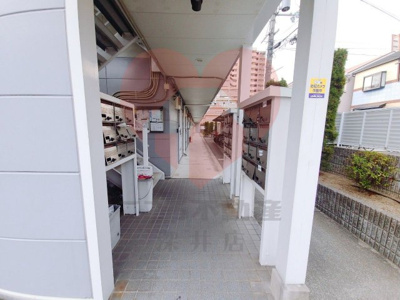 【エントランス】 | レオパレスプレノタートⅢ